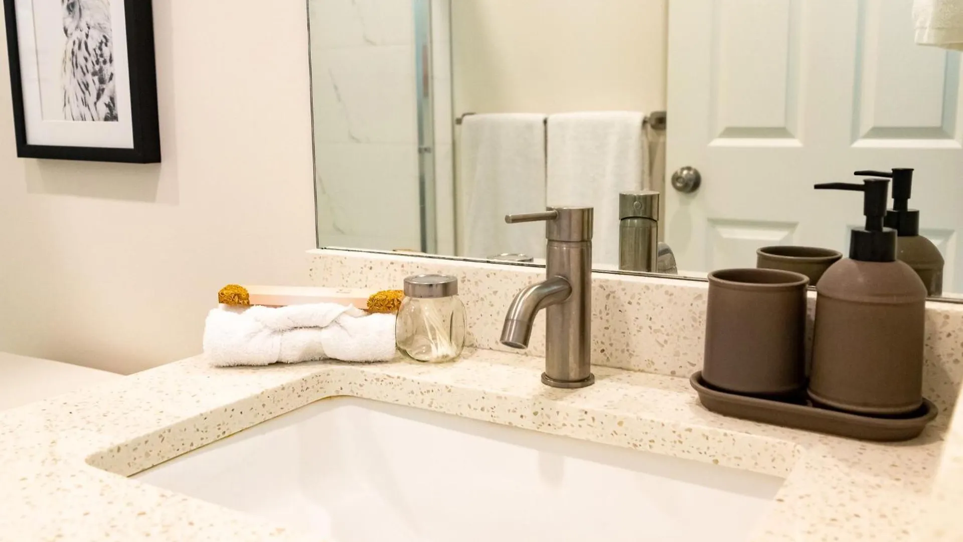 Homey Private 1 Bed 9 Min Yvr/Transit/Restaurants Richmond